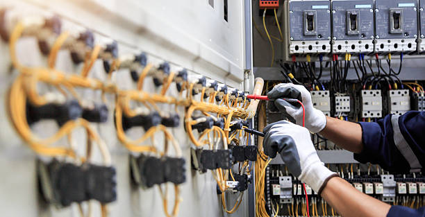 Professional Electrician technician working in Forest Hills, PA